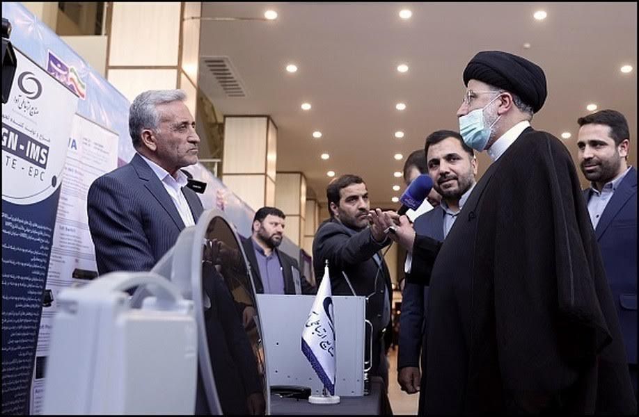 بازدید رییس جمهور از دستاوردهای  صنعتی و تجاری ، صنایع ارتباطی آوا در روز جهانی ارتباطات